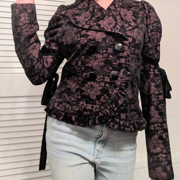 Gothic Lolita Japanese Brand Velvet Brocade Jacket - Perfect for Fall/Winter '22 - Picture 5 of 16